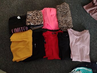 Dámské oblečení vel. XS - 6