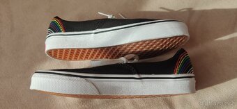 VANS love is love - 6