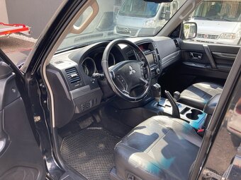 Mitsubishi Pajero 3,2 DID 2009 140 kW - 6