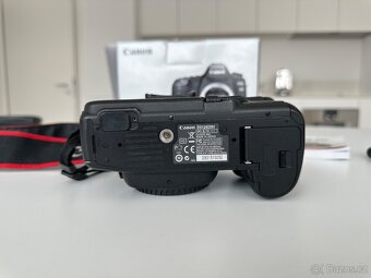 Canon 5D Mark II - 6