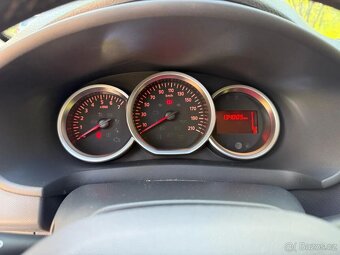 Dacia Sandero - 6