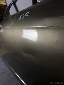 Pravé přední dveře Mercedes E 212 - 6