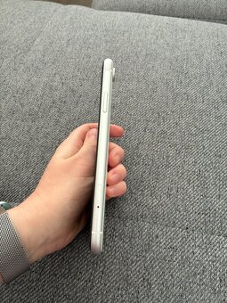iPhone XR 64GB - 6