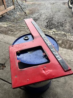 Kapotáž Zetor 6211-7745 - 6