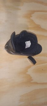 Prodám dětské brusle Crowned vel.37 - 6