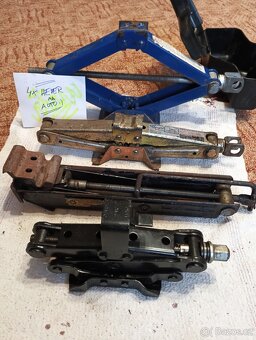 Autohevery,4ks,set za 600Kc - 6