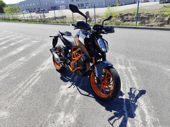 KTM Duke 125 r.v.2022 ABS doprava zdarma,české SPZ - 6