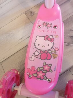 Dívčí koloběžka Hello Kitty - 6