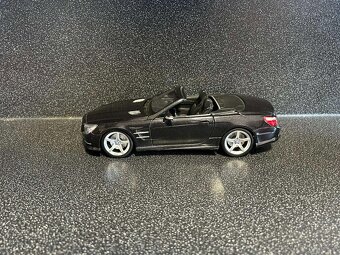Mercedes Benz SL 500 R231 1:18 - 6