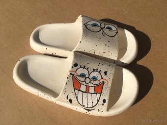 Pantofle s motivem Spongeboba ( 24,5 cm ) - 6