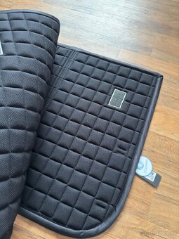 Podsedlova decka Equestrian Stockholm cerna DL - 6