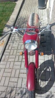 Jawa 250/592 - 6