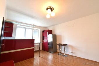 Pronájem bytu 2+kk, 36m2, Praha 3 Žižkov - 6