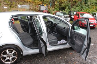 VW Golf V. 1.4 16V - 6