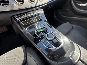 Prodám Mercedes-Benz Třídy E, 3,0 350d - odpočet DPH - 6