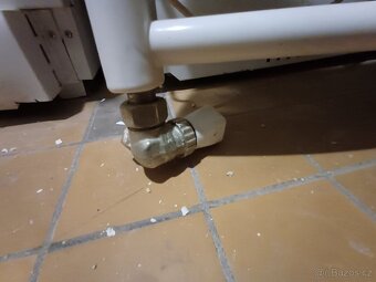 Radiátory koupelnové - žebříky 104x74 a 80x44 - 6