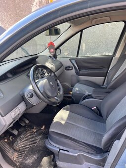 Renault Megane Scenic 2005, nafta, modrá metal. 74kW - 6