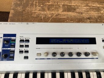 Syntezátor Yamaha CS6X - 6