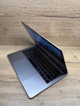 Apple MacBook Pro 2017 13"- Core i5 2,3GHz, 128GB SSD, 8GB - 6