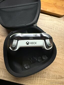 XBOX ELITE 2 ovladač - 6