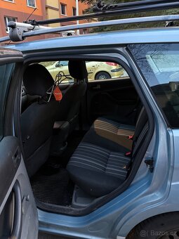 Ford Focus 1.6 benzín - 6