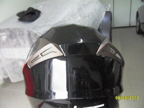 Moto helmu se slunecnim stitem - 6
