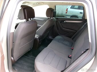 Passat Combi 2,0TDi Comfortline,NAVI, AUT.KLIMA - 6