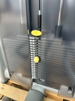 Stroj na brucho Technogym Selection - 6