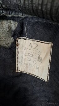 Prodám helmu, boty, krunýř, oblečení - 6