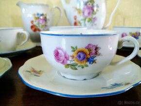 Staré hrnky, konvice, talířky, krásně zdobené - 6