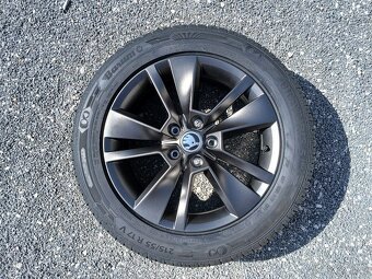 Pěkná nová letní orig alu Škoda Karoq 215/55/17 - 6