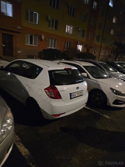 KIA CEED 2010 .....1,4 benzin, prvni majitel - 6