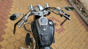 Suzuki VL 800 - 6