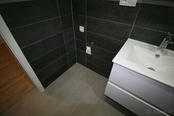 Cihlový byt 2+kk, 54 m2 s balkonem, vč. parkovacího místa - 6