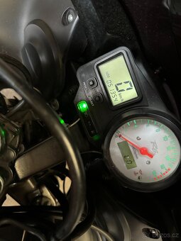 Yamaha r6 - 6