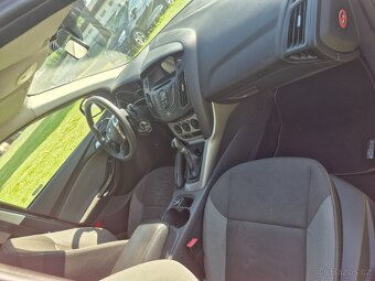 Ford Focus 1.6 + LPG (77kw) - 6