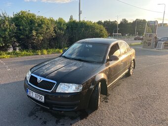 Prodám Škoda superbe 1.9 TDI 85KW R.V 2007 - 6