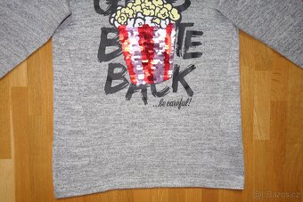 Dívčí šedá mikina s kapucí a flitry vel.146/152 - 6