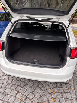 VW Golf VII 1.6 TDI 81kW DSG WEBASTO, r.v. 2016, pravidelný - 6