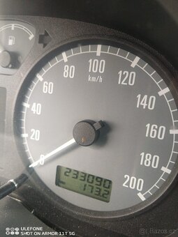 Skoda Octavia 1.6 benzín - 6