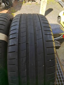 Prodám 2ks letních pneu 225/40/20 Pirelli Pzero RSC - 6
