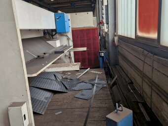 Tabulové nůžky AMADA GPN 1030, použitý, z roku 1991. - 6