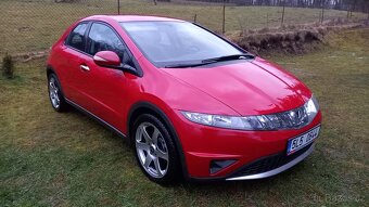 Honda Civic 8G (UFO) - 6