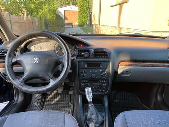 Peugeot 406, 85 kW, benzín, rok 2000 - 6