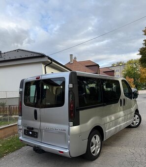 Opel Vivaro Life 1.9 Cdti 100ps • 9- miestný buss • - 6