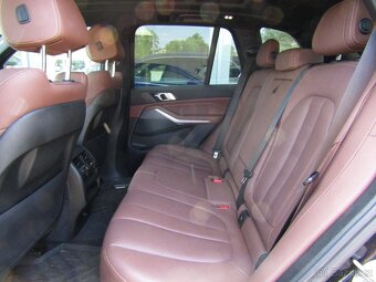 BMW X5 xDrive40d 250 kW/340k M Sport - 6