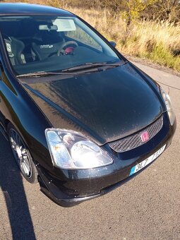 Honda Civic Type R EP3 - 6