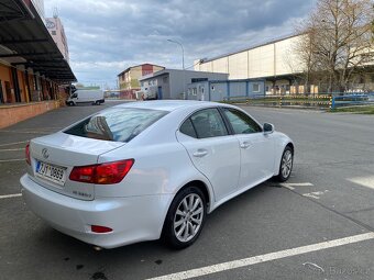 Lexus is220D rok výroby 2011 - 6