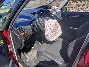 Citroen C4 Picaso 1.6 eHdi robot 2012 - 6