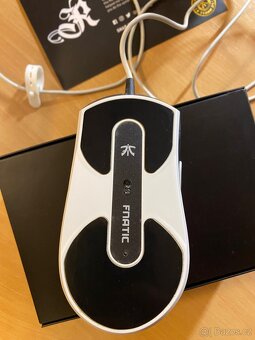 Fnatic Myš Rekkles Signature Edition Clutch 2 - 6